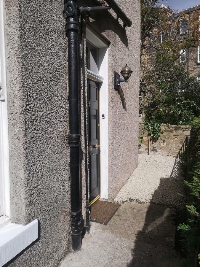 Traditional 3 Bedroom Quiet Duplex Flat By High St, Trams And Buses - Just 1-5 Miles To Centre EDI Eksteriør billede